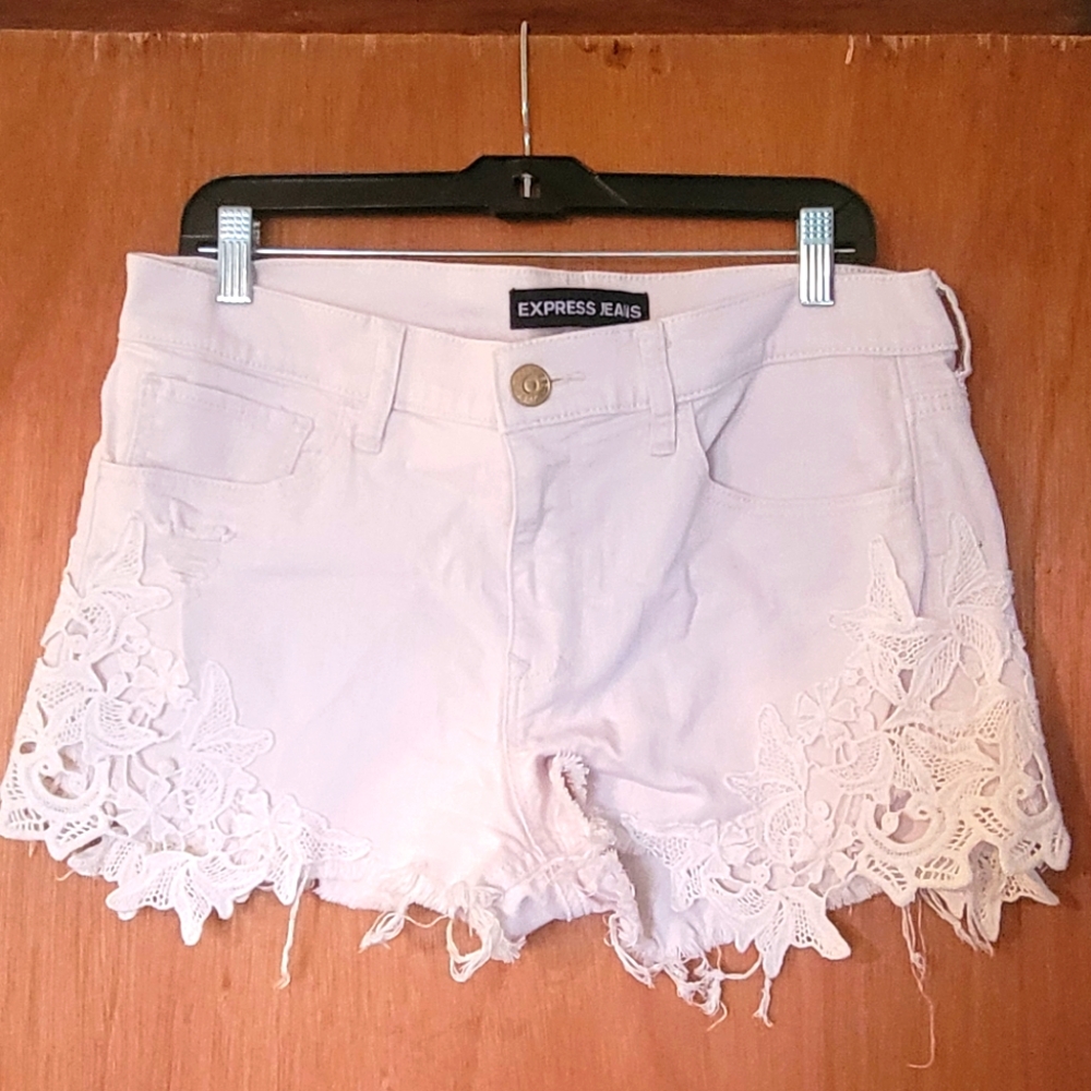 Express Shorts